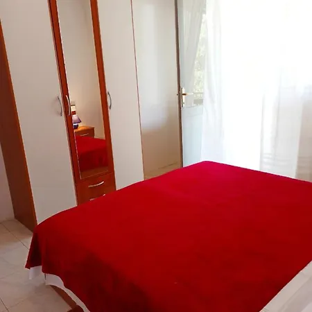 Apartment Sonija Gdinj